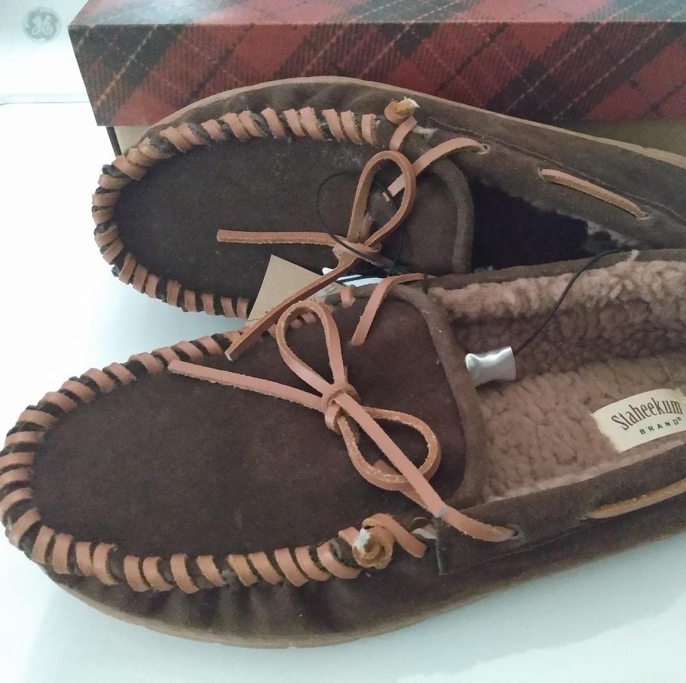 Mens house slippers ( non slip)